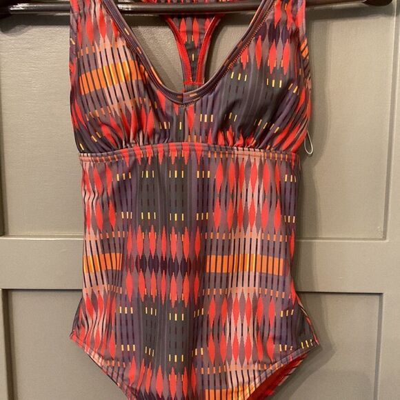 Prana Khari One Piece Swimsuit In Carmine Desert Geo Print Size XS New - Picture 5 of 11
